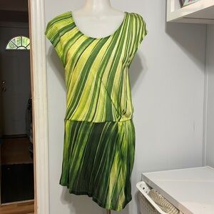 Anthropologie Vanessa Virginia Green Stripped Top Size M